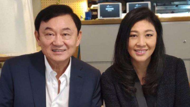“ทักษิณ-ยิ่งลักษณ์” ส่งสเปรย์แอลกอฮอล์ แจกประชาชน แฟนคลับทั่วประเทศ - ครูโอ๋ รูปที่ 0