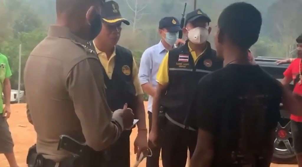 กระทืบสารวัตรกำนัน ไม่พอใจถูกห้ามจัดงานเลี้ยงเพราะไม่ป้องกันโควิด - ครูโอ๋ รูปที่ 1