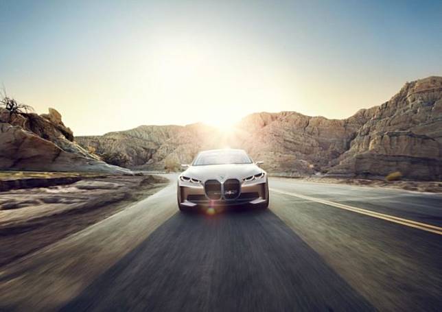 BMW ก้าวเป็นผู้นำรถหรูครองใจชาวจีน จ่อเปิดตัวยานยนต์พลังไฟฟ้า Concept i4 - ครูโอ๋ รูปที่ 2