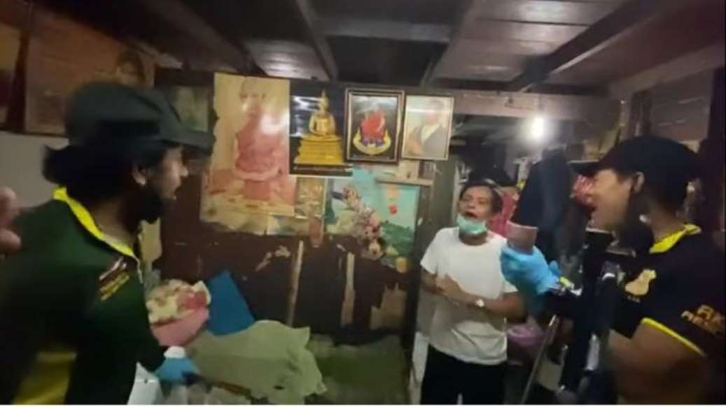 ชีวิตล่าสุดลูกทุ่งดัง แสงสุรีย์ รุ่งโรจน์ หลัง บิณฑ์-เอกพันธ์ เจอโดยบังเอิญ - ครูโอ๋ รูปที่ 2