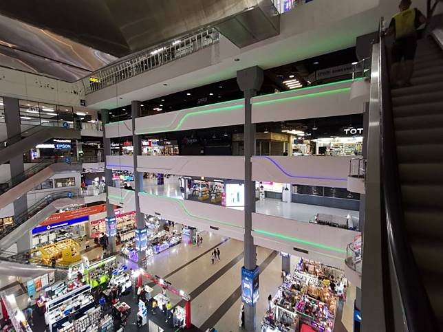หนุ่มใจหาย! สถานการณ์ห้างไอทีดัง ปัจจุบันเงียบ คนไม่เดิน ร้านค้าทยอยปิดตัว - ครูโอ๋ รูปที่ 5