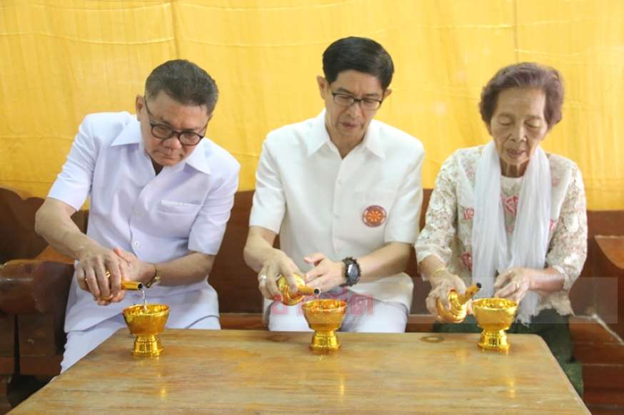 เพื่อนเผย จ่า กราดยิงโคราช เข้าฝันให้ไปเอาของในรถ ชาวชัยภูมิทำบุญให้เหยื่อ - ครูโอ๋ รูปที่ 5
